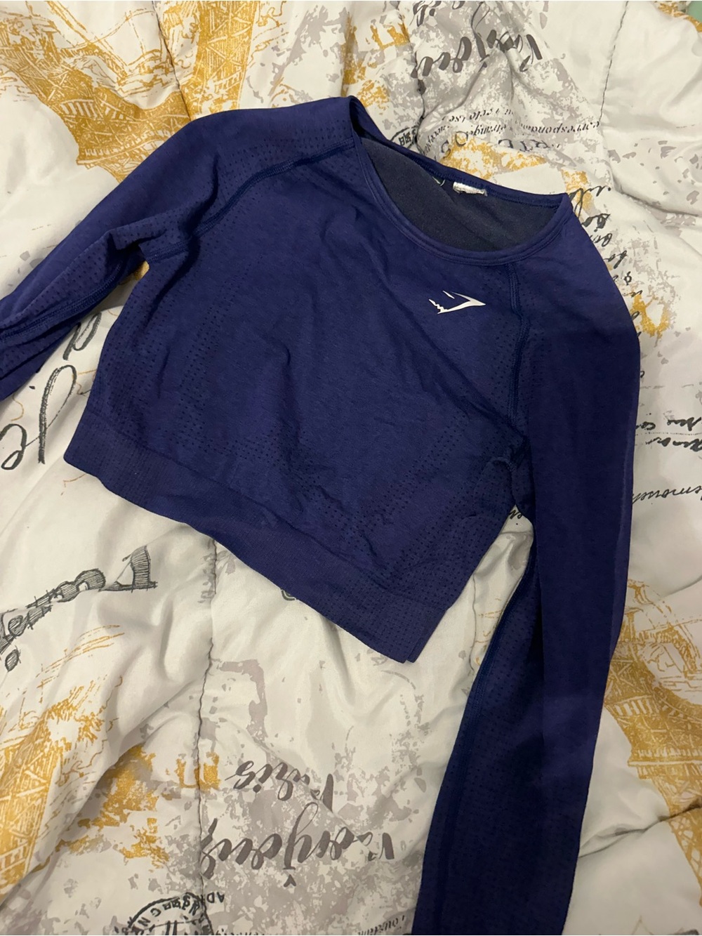 GameShark Women’s Navy Long-Sleeve Crop Top